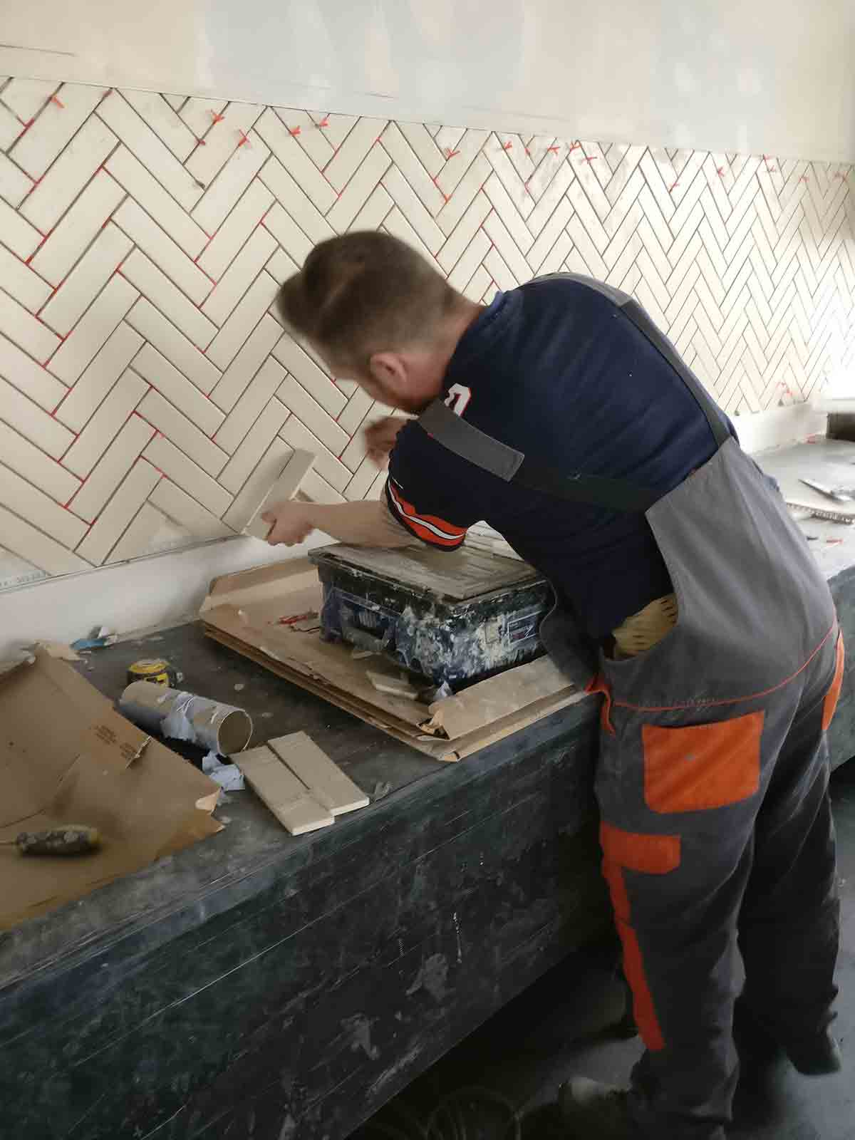 Apex Tiling Services